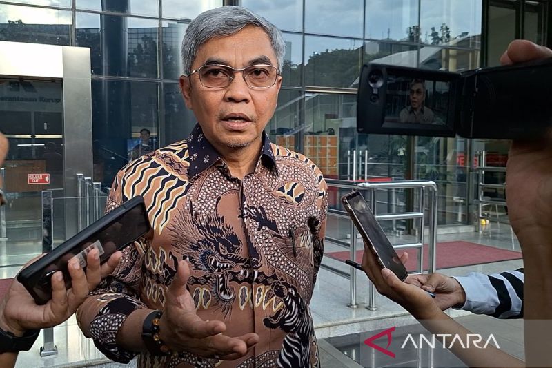 KPK geledah rumah Ridwan Kamil terkait penyidikan Bank BJB