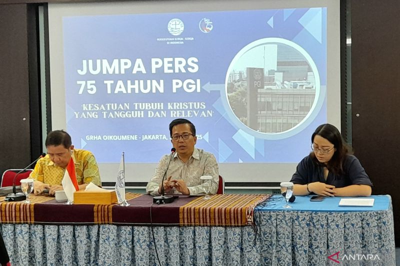 PGI minta gereja bisa jawab persoalan krisis yang dialami umat