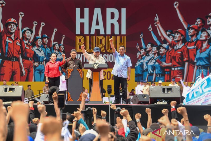 Presiden Prabowo hadiri perayaan Hari Buruh Internasional di Monas