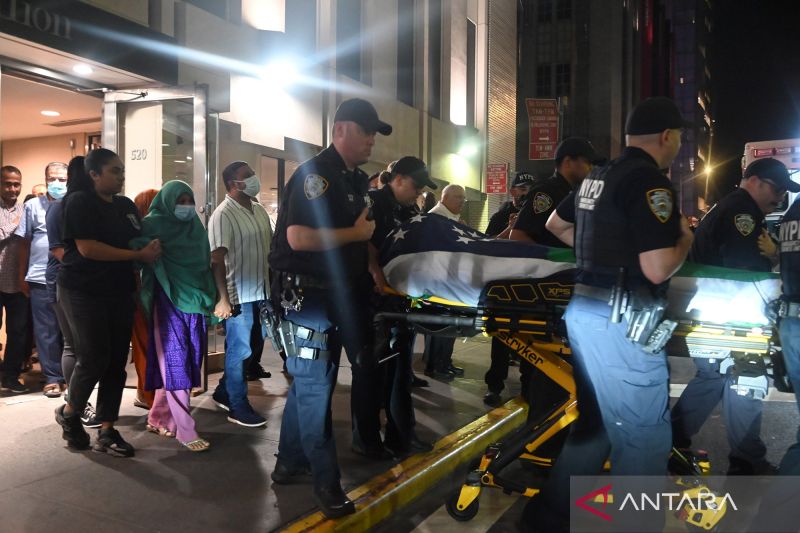 Penembakan massal terjadi di New York, tiga orang tewas dan lima orang luka-luka