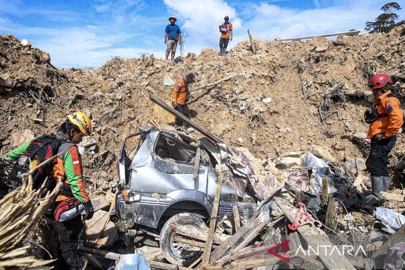 Pencarian korban longsor di Tapanuli Tengah