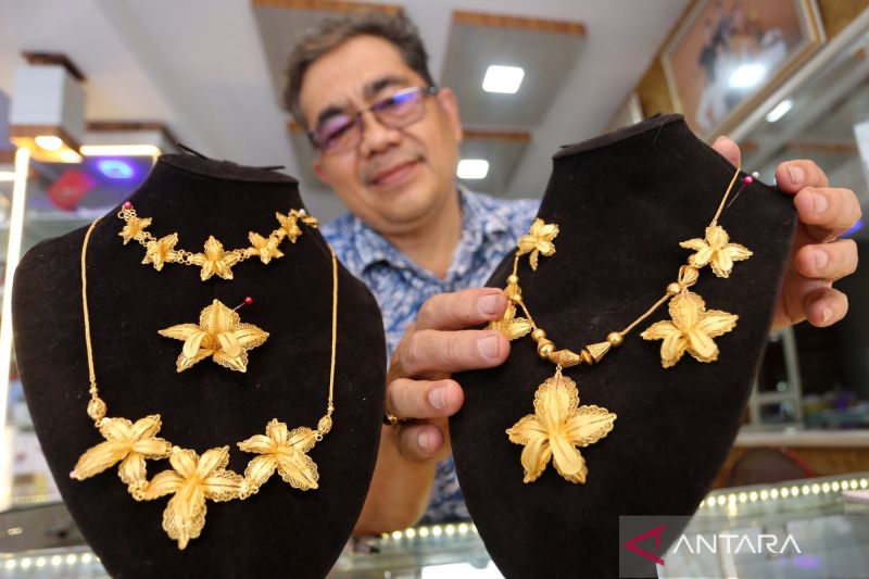 Senin ini harga emas UBS-Galeri24 di Pegadaian kompak stabil