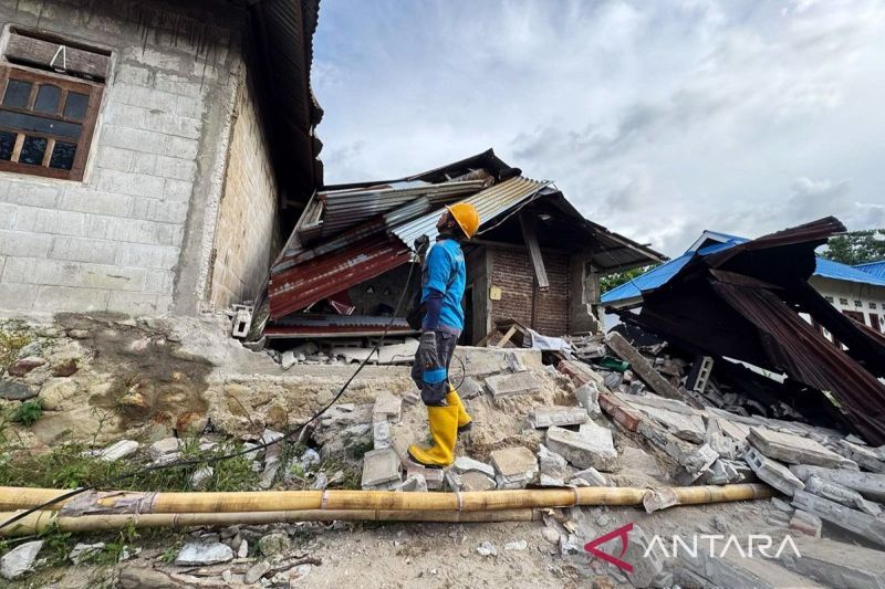PLN pastikan pemulihan listrik dampak gempa Sulteng sudah 100 persen