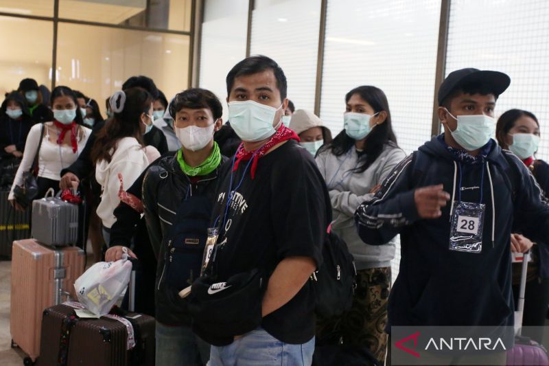 Kemlu terus upayakan penyelamatan dua WNI yang disekap di Myanmar