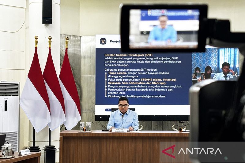 1.360 siswa mulai belajar di 17 Sekolah Nasional Terintegrasi