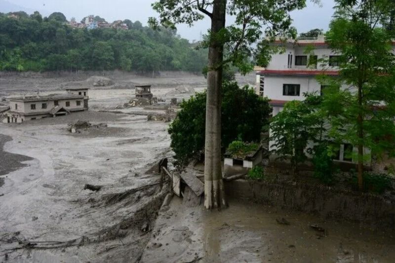 Korban tewas banjir bandang Nepal-China 919 orang, 4.800 hilang