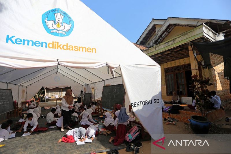 Mendikdasmen siap perbaharui SE protokol belajar darurat saat karhutla