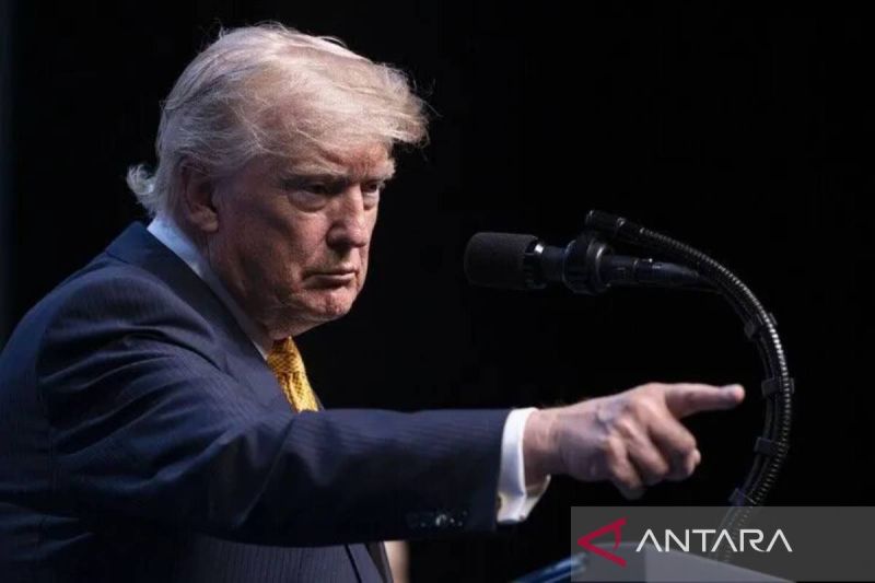 Trump sebut Selat Hormuz segera dibuka dan ancam Iran jika gagal