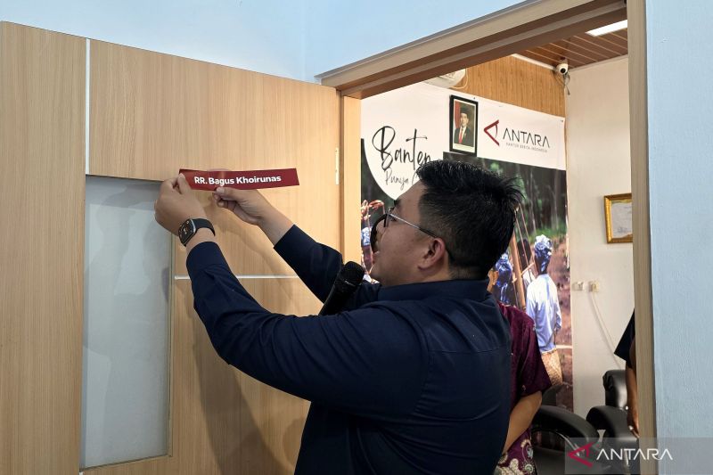 ANTARA dedikasikan ruang rapat kenang karya pewarta Bagus Khoirunas