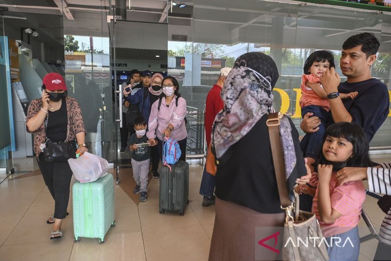 InJourney: 209 penerbangan tertunda akibat erupsi Anak Krakatau
