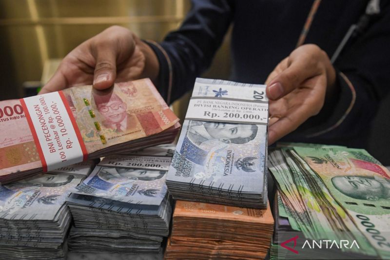 BI: Uang kertas yang beredar tetap sah meski Menkeu-Gubernur berganti