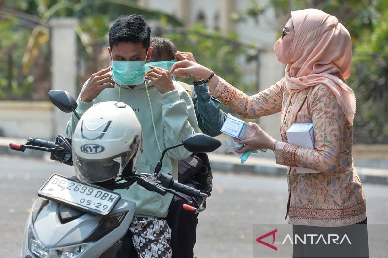 BMKG target kurangi debu vulkanik Anak Krakatau dalam 1-2 hari